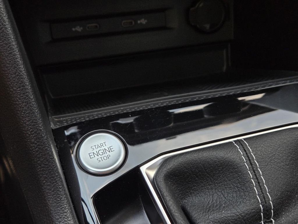 2023 Volkswagen Taos SE - Photo 26