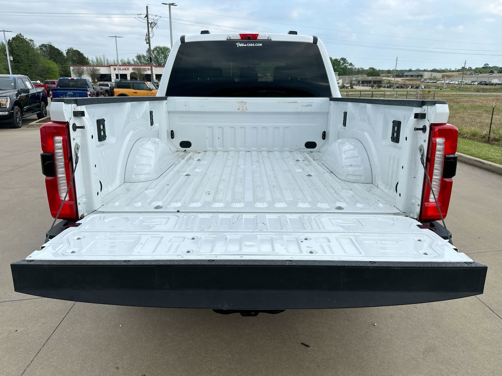 Used 2026 Oxford White Ford Lariat image 24