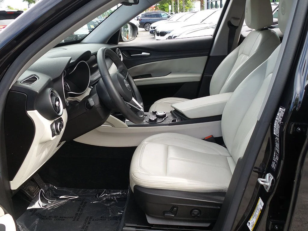 Used 2019 Black Alfa Romeo Base image 24