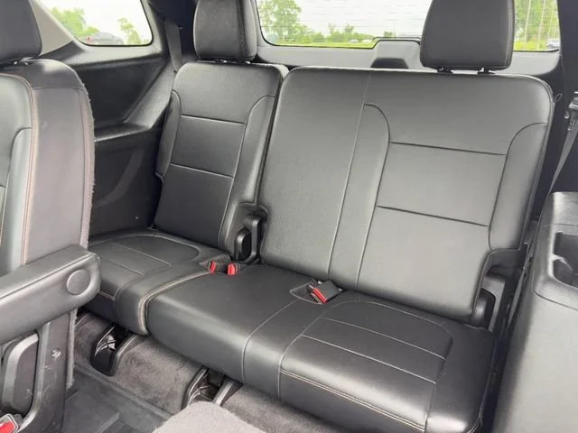 Certified Used 2019 SUMMIT WHITE Chevrolet Premier image 10