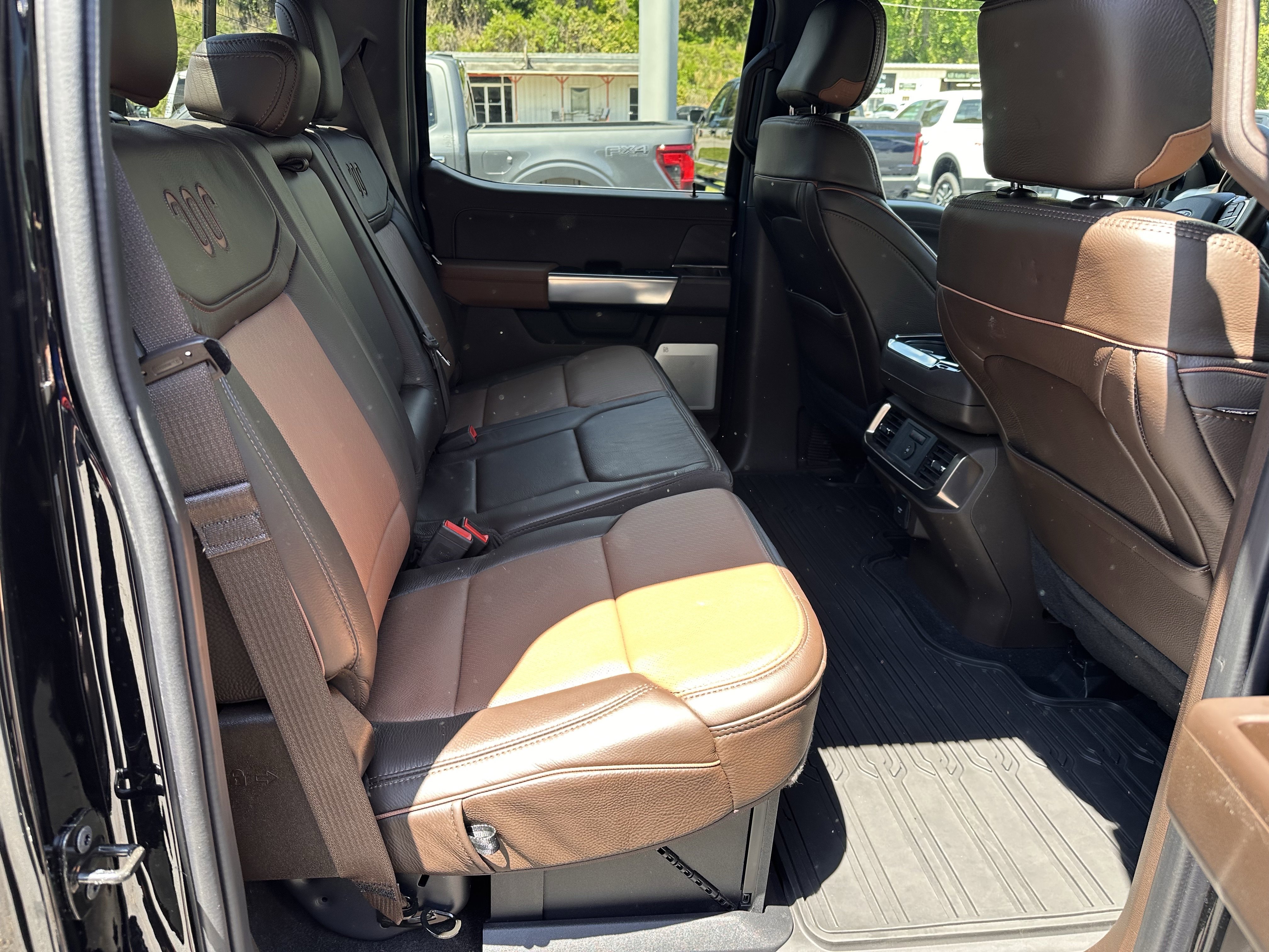 Certified Used 2025 Agate Black Metallic Ford King Ranch image 19