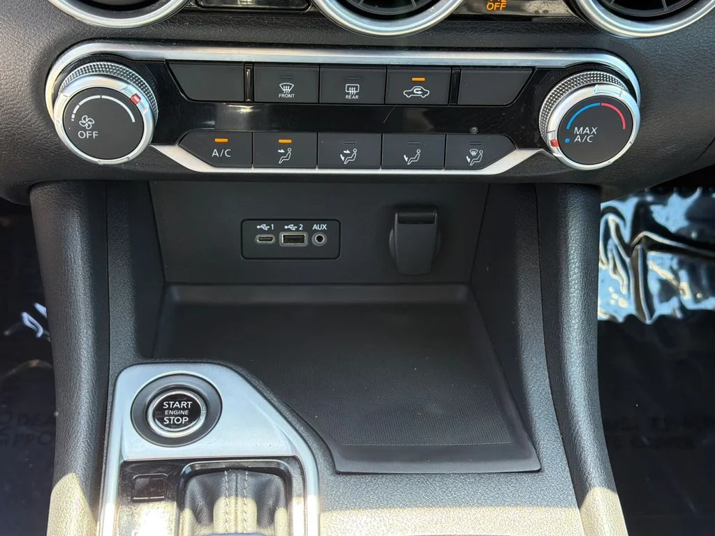Used 2022 Silver Nissan SV image 30