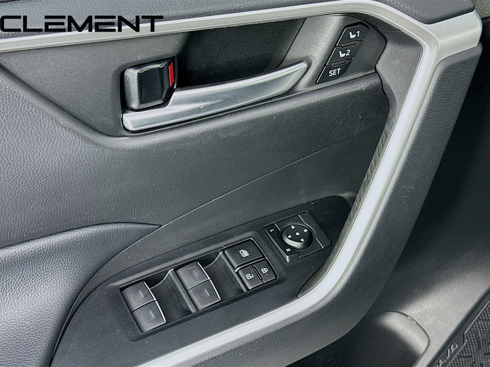 2023 Toyota RAV4 XLE Premium - Photo 27