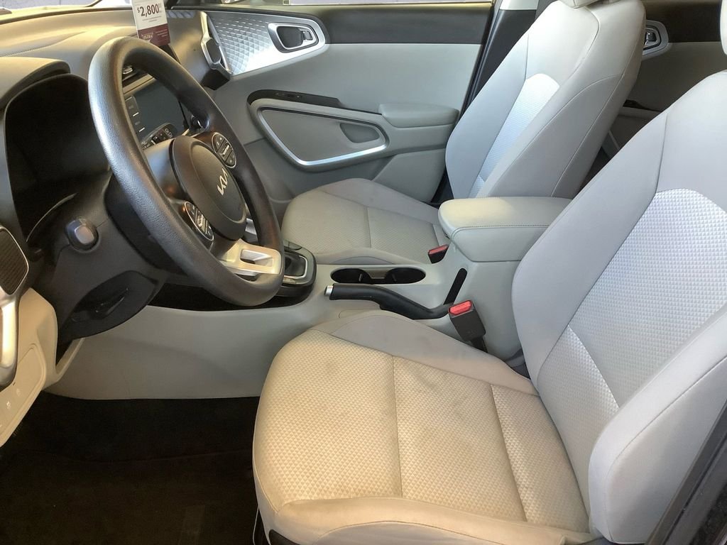 Used 2023 Black Kia LX image 7