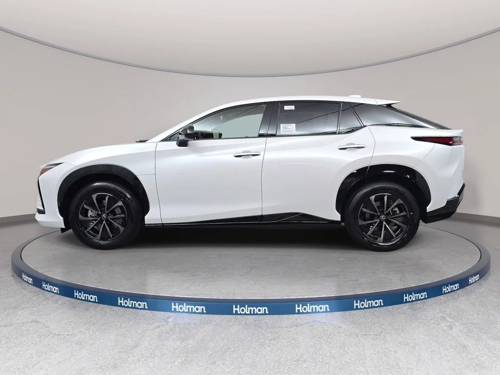 New 2026 White Lexus  image 8