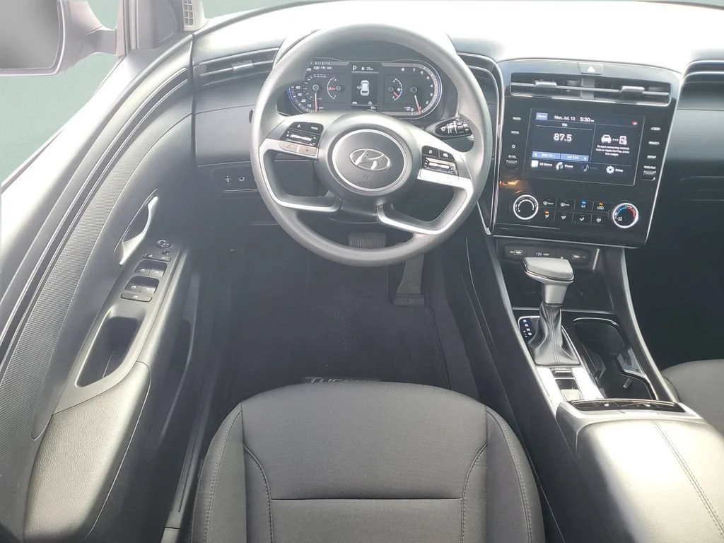 Used 2023 Black Hyundai SEL image 12