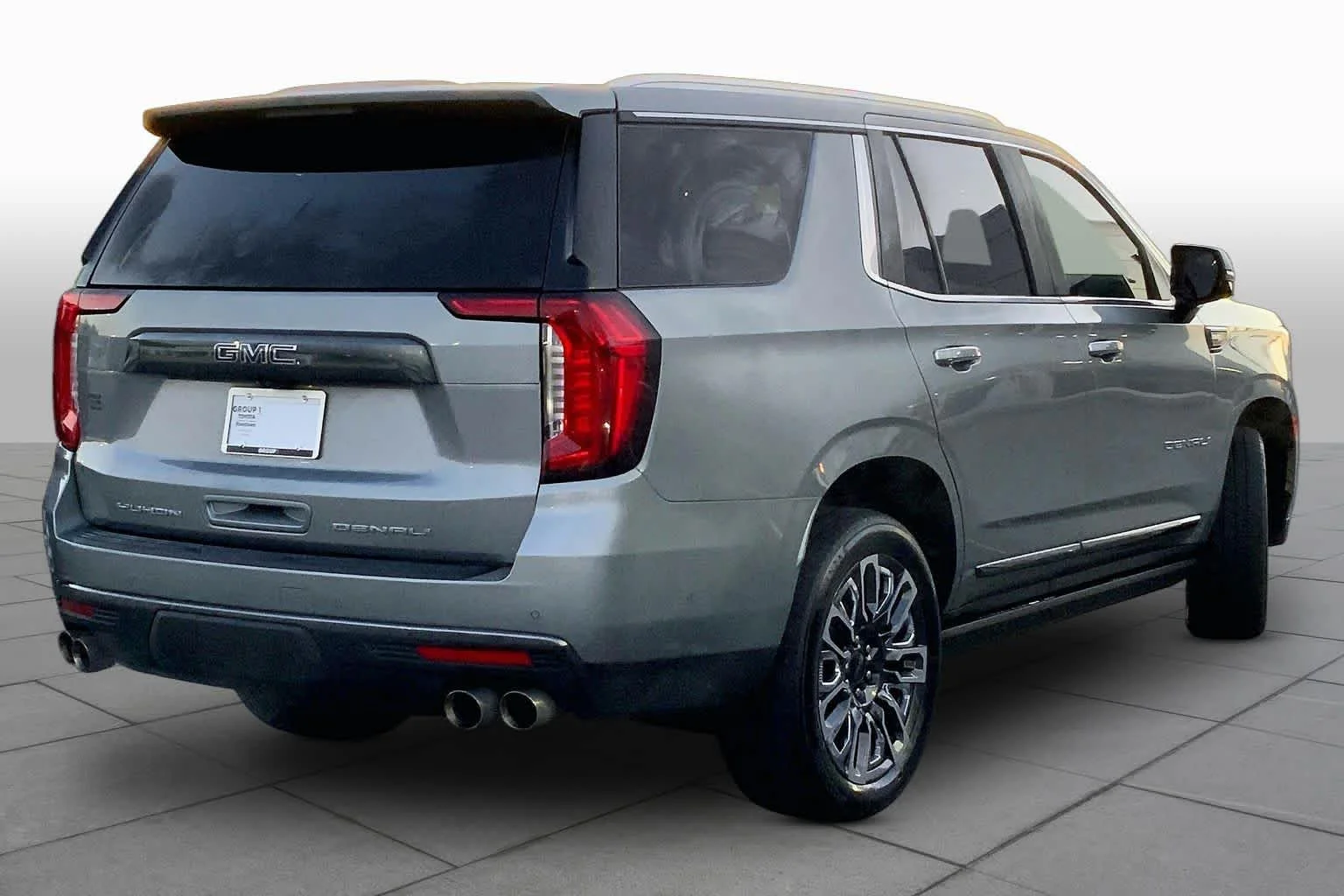 Used 2023 Sterling Metallic GMC Denali Ultimate image 13