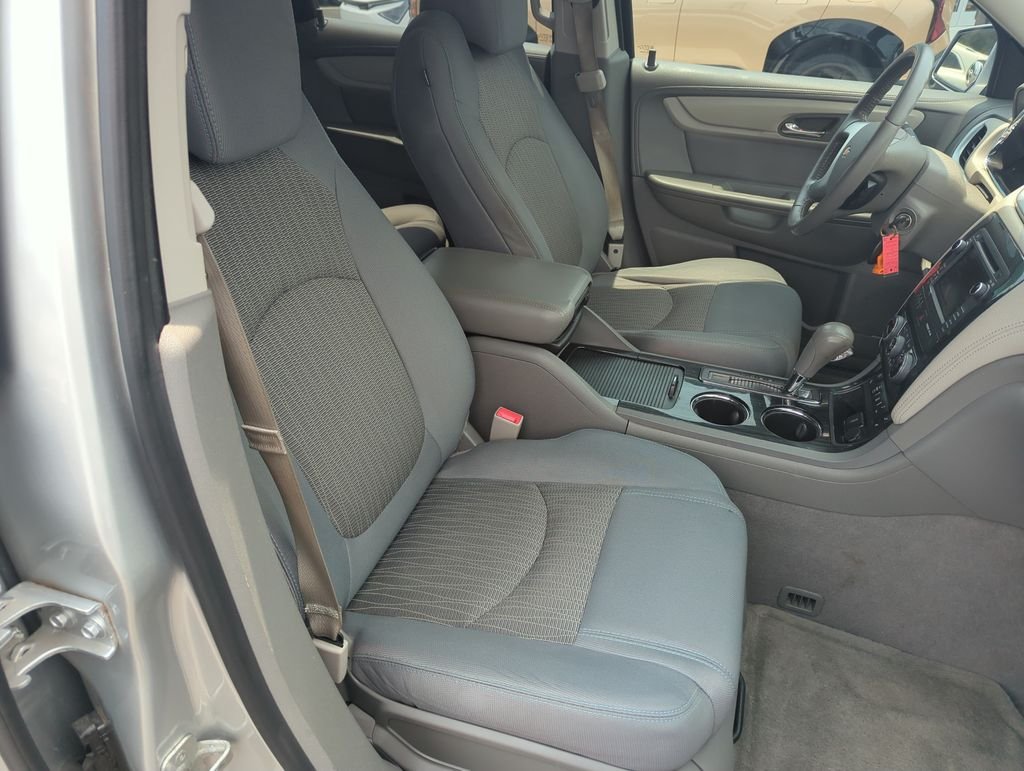 Used 2015 Silver Chevrolet 2LT image 37