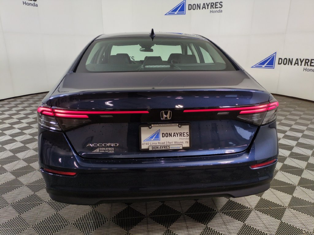 New 2026 Canyon River Blue Metallic Honda SE image 4