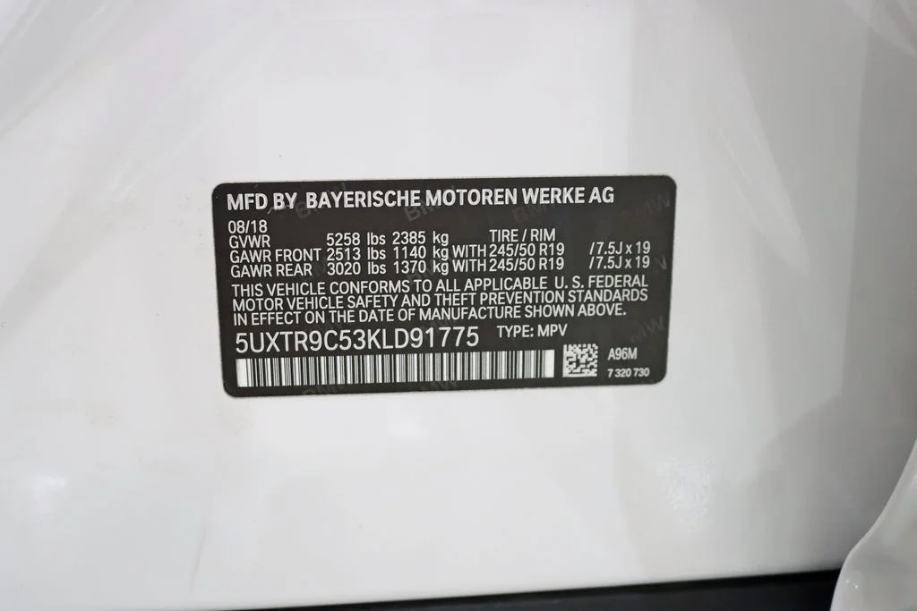 Used 2019 White BMW xDrive30i image 42