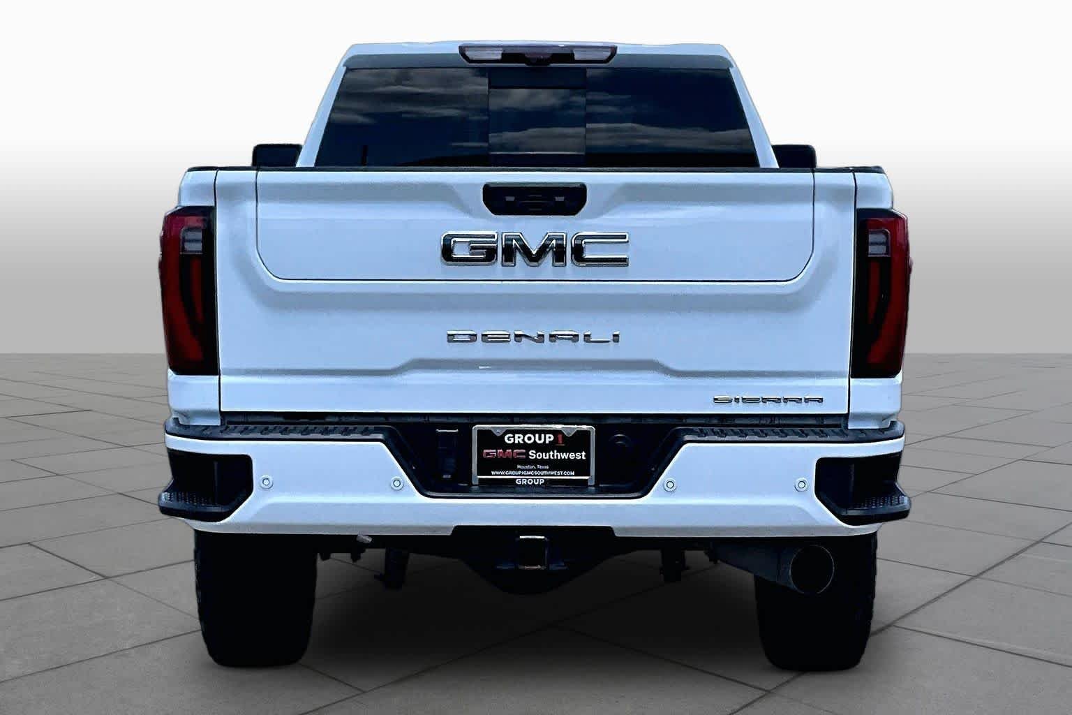 Used 2024 Summit White GMC Denali Ultimate image 5