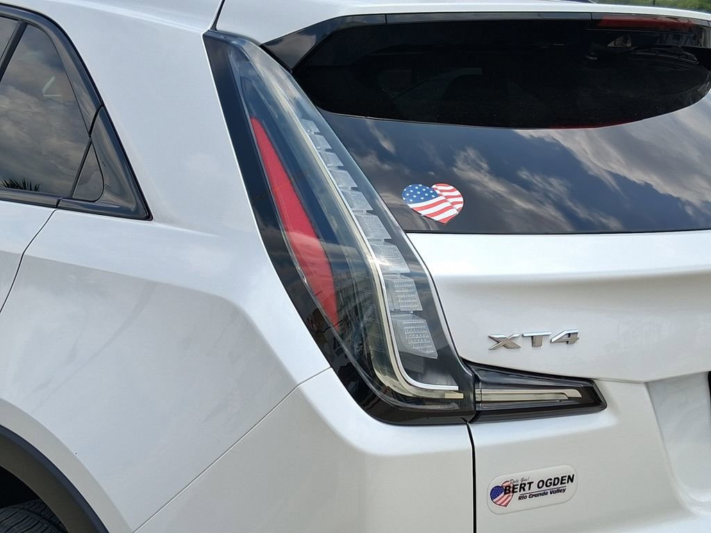 Used 2023 Crystal White Tricoat Cadillac Sport image 8