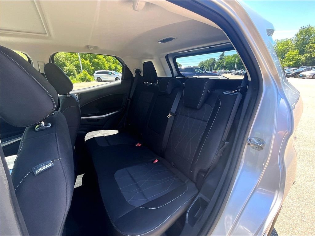 Used 2022 Silver Ford SE image 15