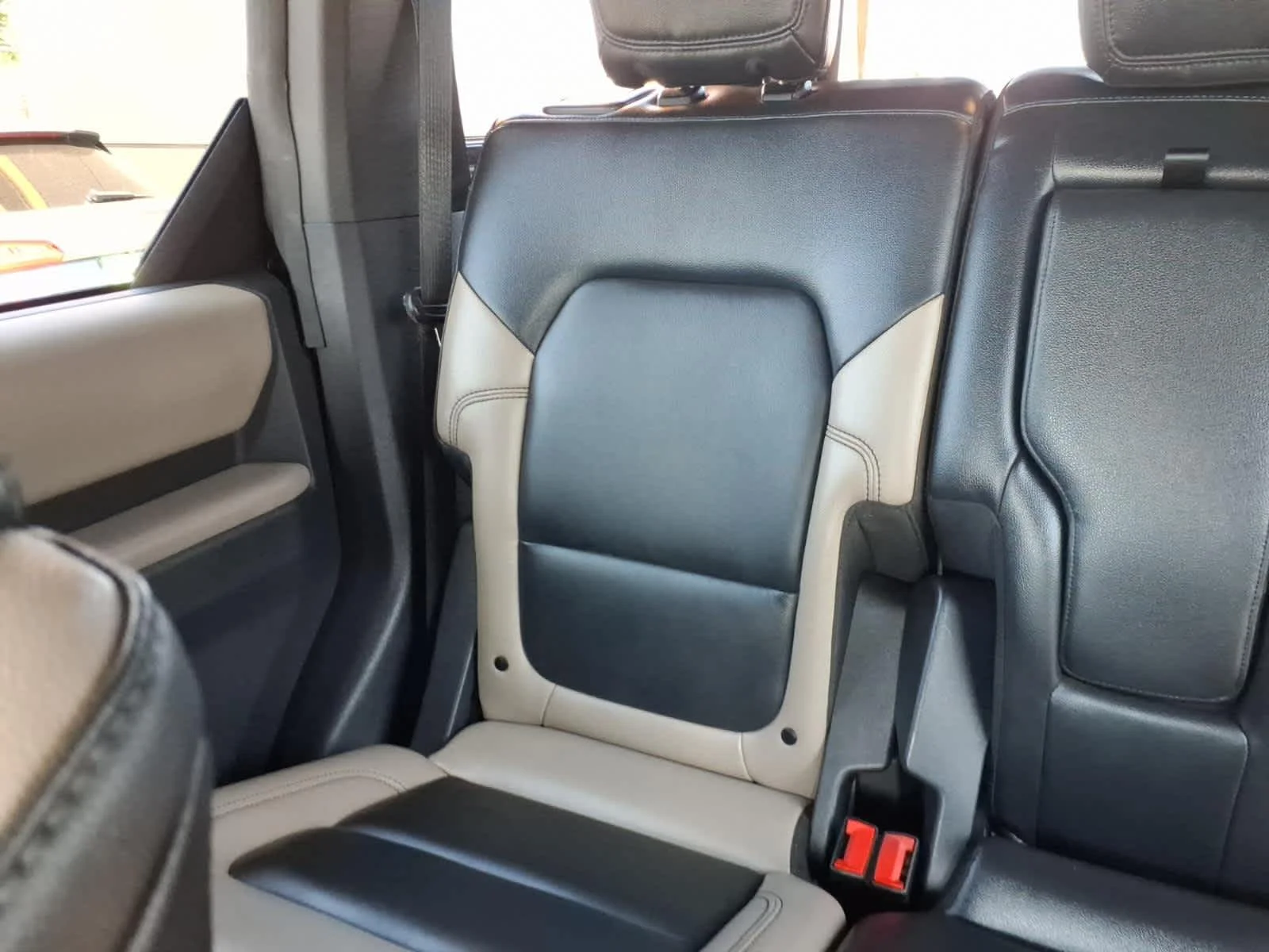 Certified Used 2023 Hot Pepper Red Tinted Clearcoat Ford Wildtrak image 18