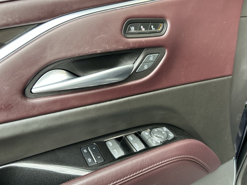 Used 2022 Dark Moon Blue Metallic Cadillac Premium Luxury Platinum image 20