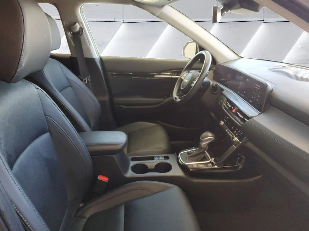 Certified Used 2024 Blue Kia SX image 14