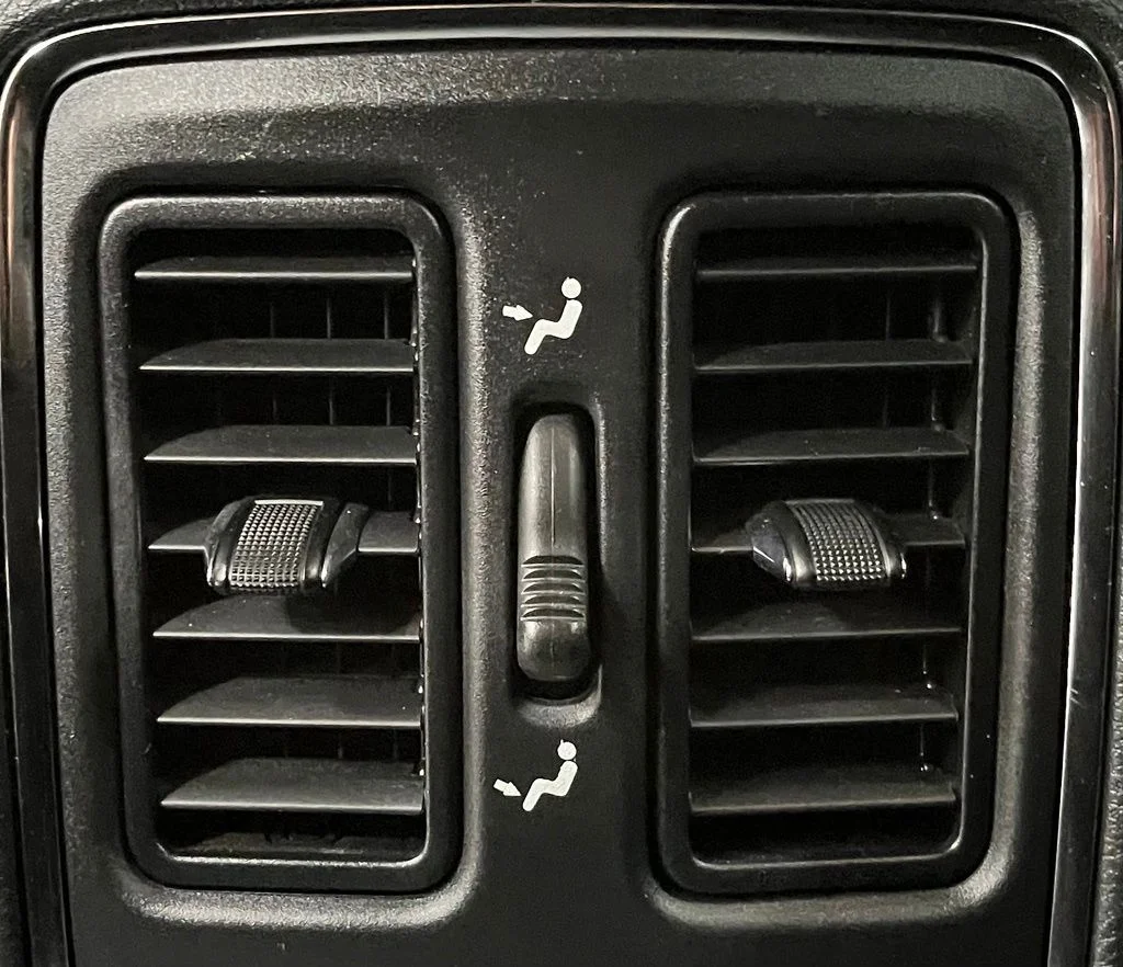 Used 2020 White Jeep Laredo E image 47