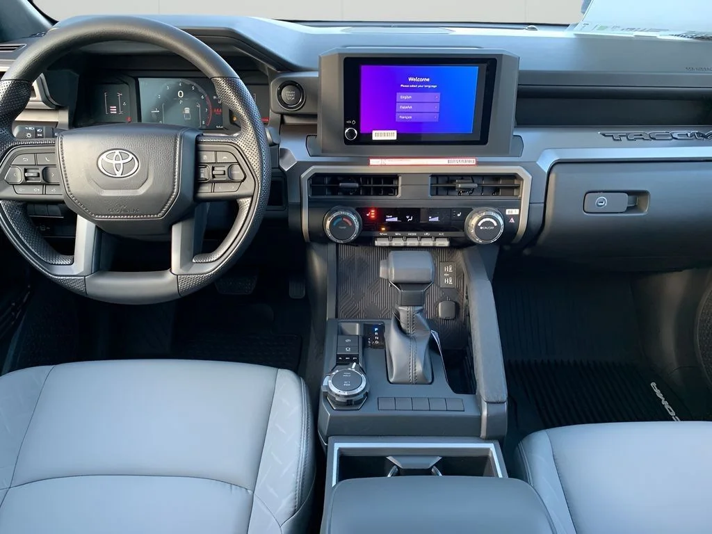 Used 2025  Toyota SR5 image 14