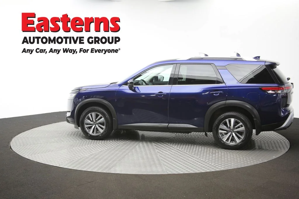 Used 2023 Blue Nissan SL image 62