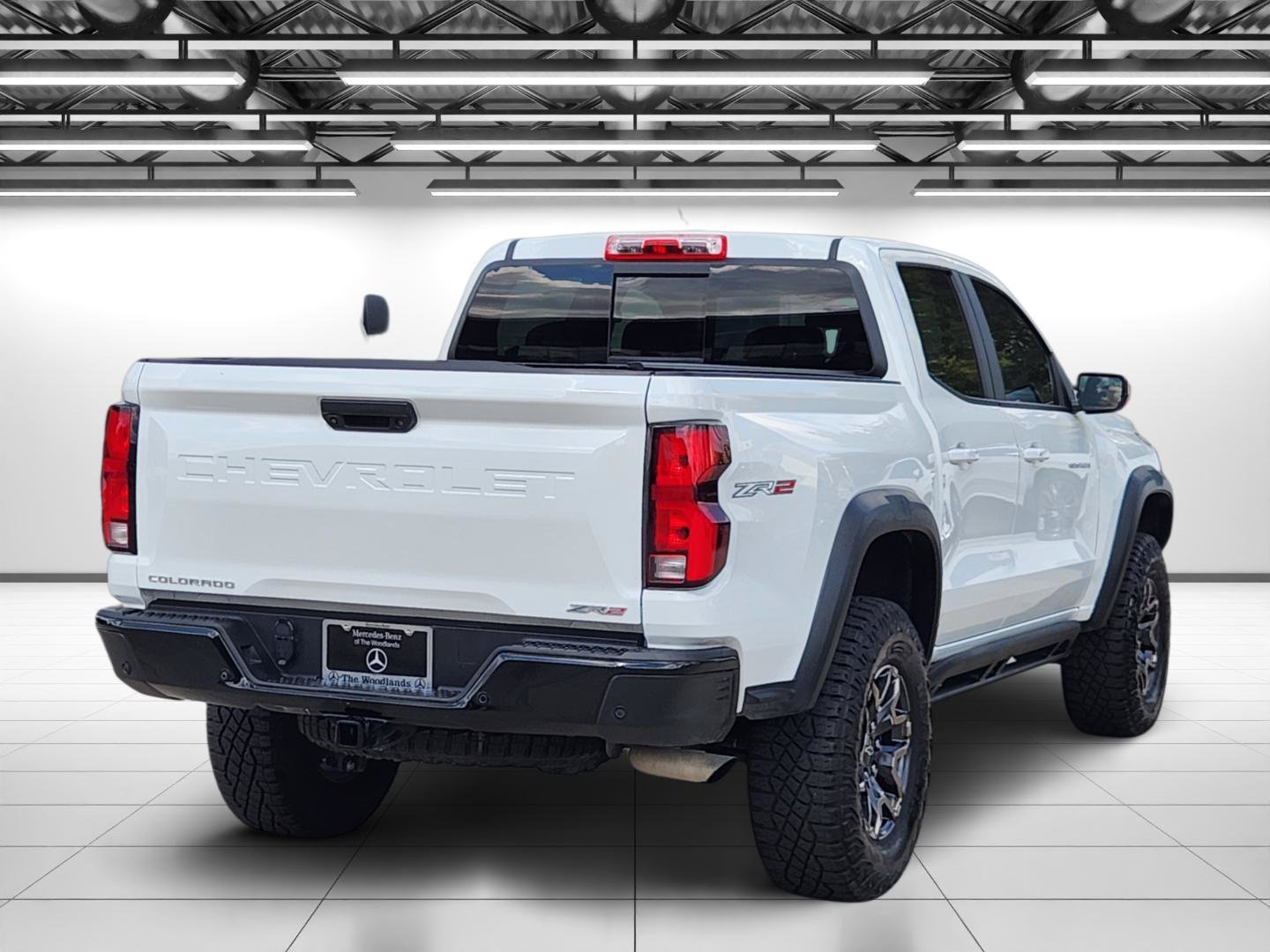 Used 2025 Summit White Chevrolet ZR2 image 9