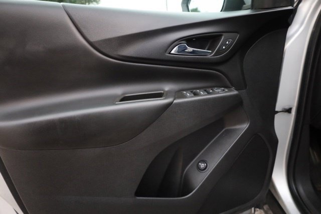 Used 2022 Silver Ice Metallic Chevrolet LT image 23
