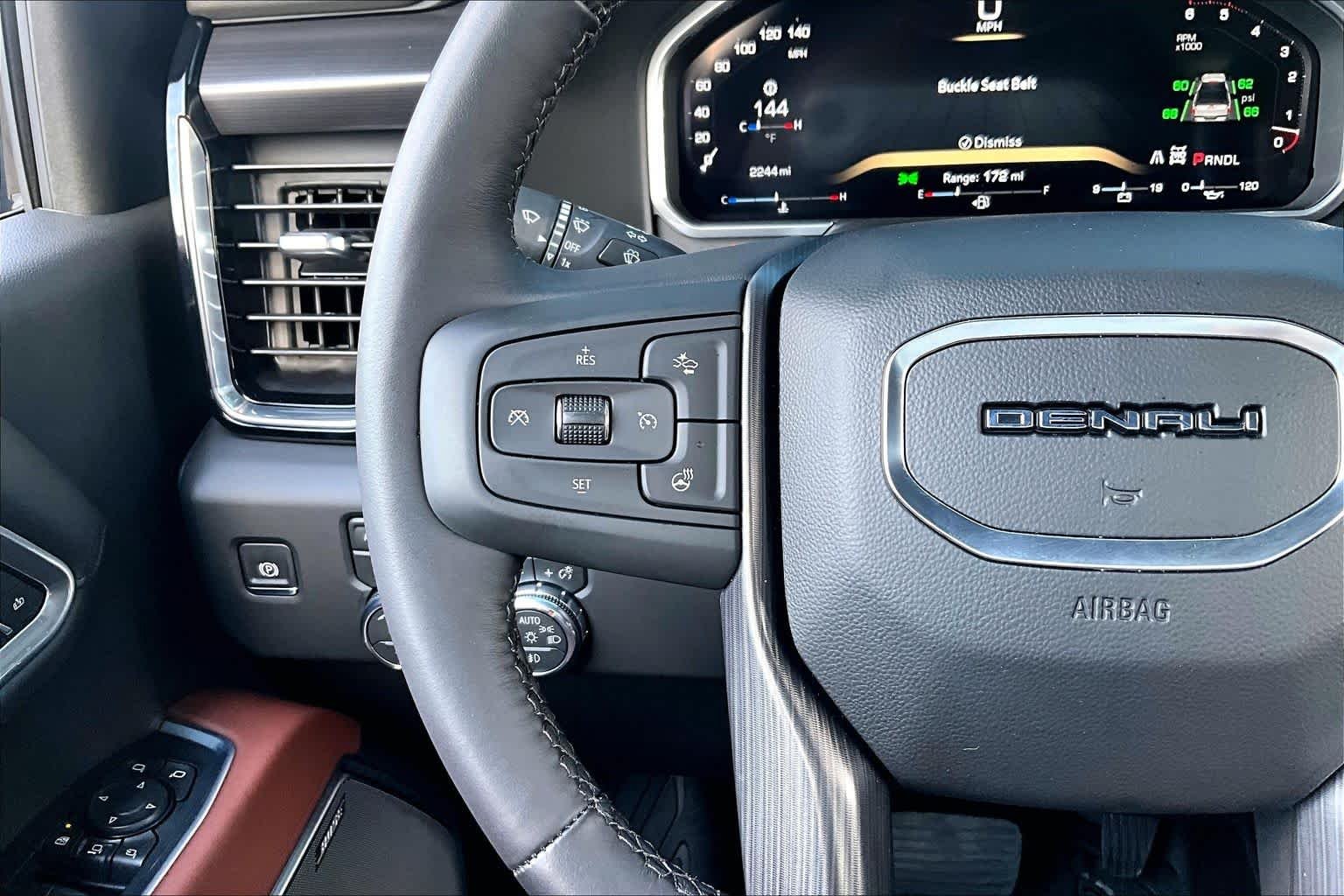 Used 2026 Onyx Black GMC Denali Ultimate image 24