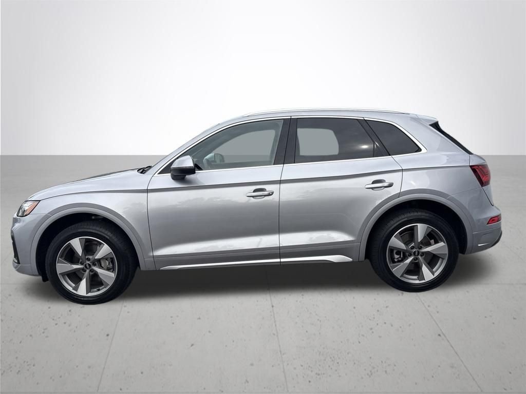 Used 2022 Florett Silver Metallic Audi 40 Premium Plus image 10