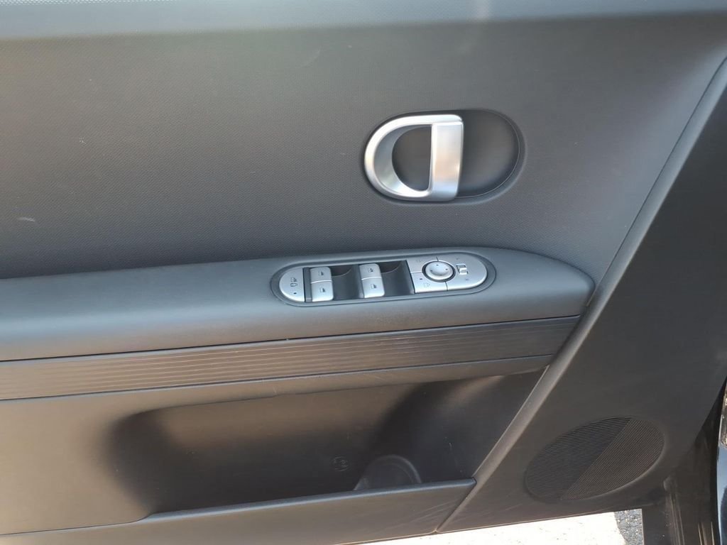 Certified Used 2023 Black Hyundai SE image 15