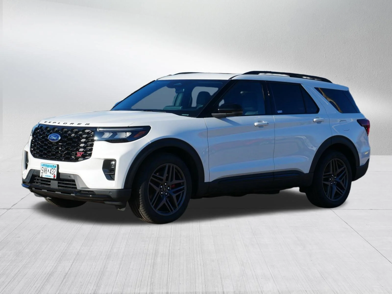 New 2026 Star White Ford ST image 3