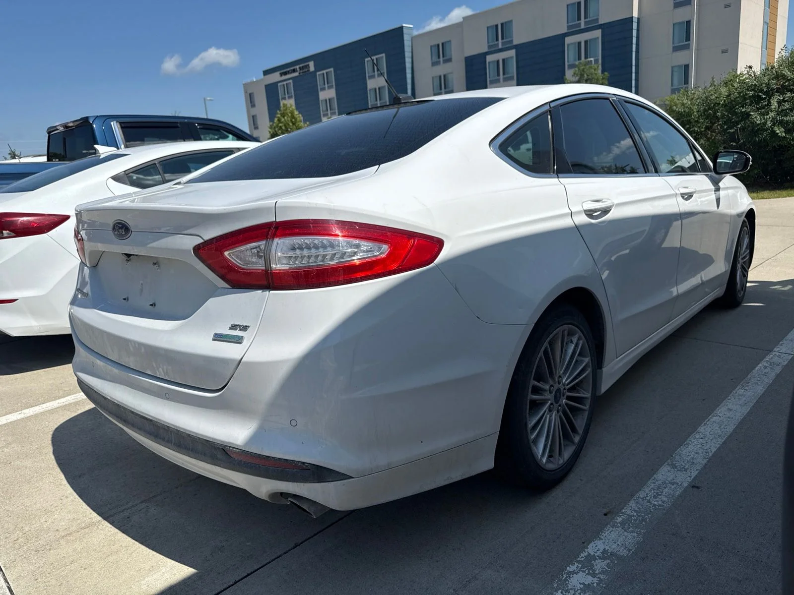 Used 2015 White Ford SE image 4