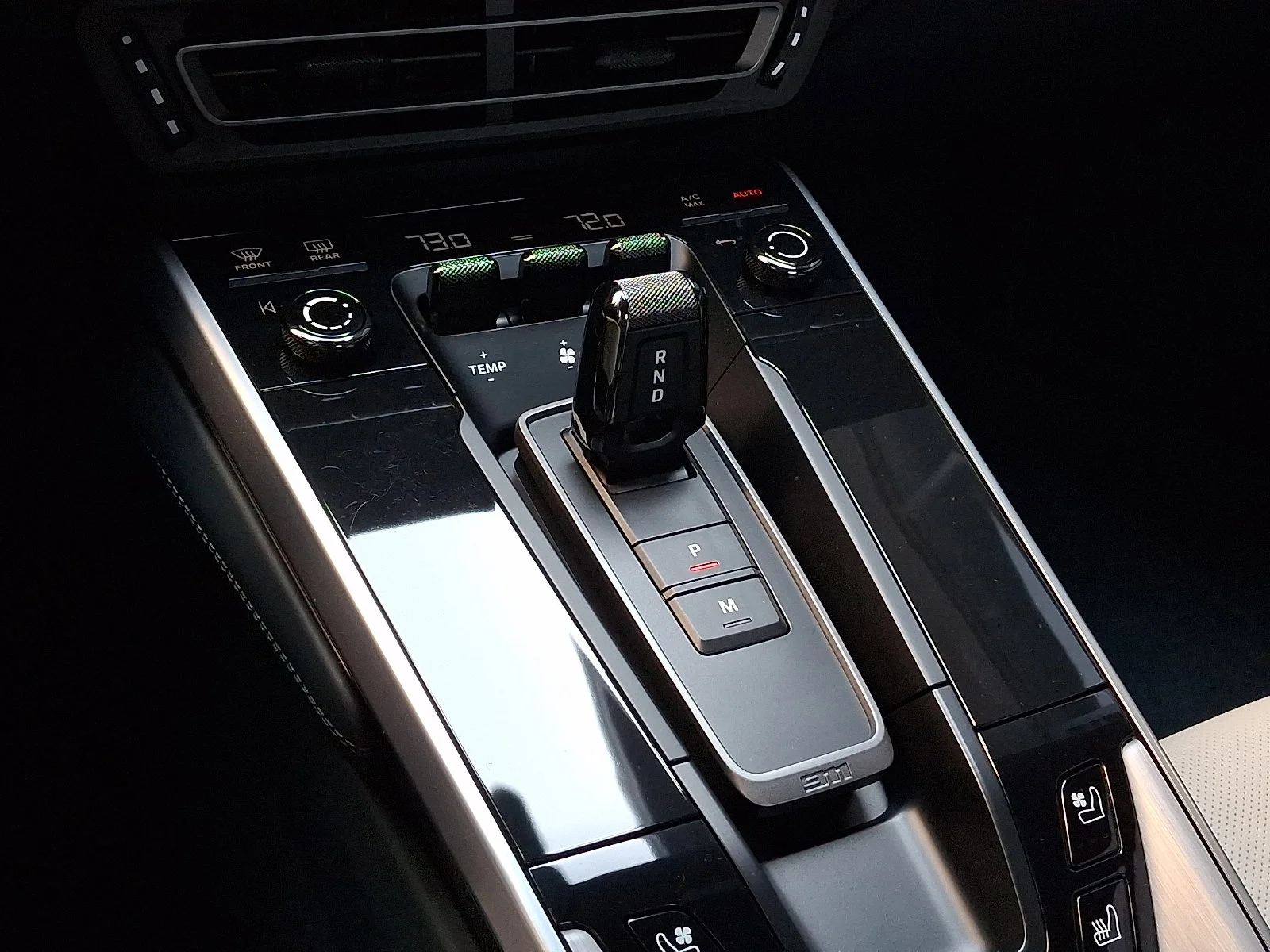 Used 2025 White   0Q Porsche Turbo S image 15
