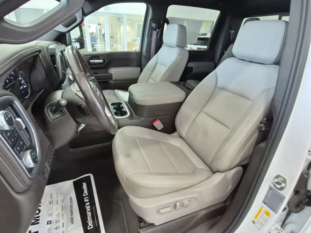 Used 2023 White Frost Tricoat GMC SLT image 11