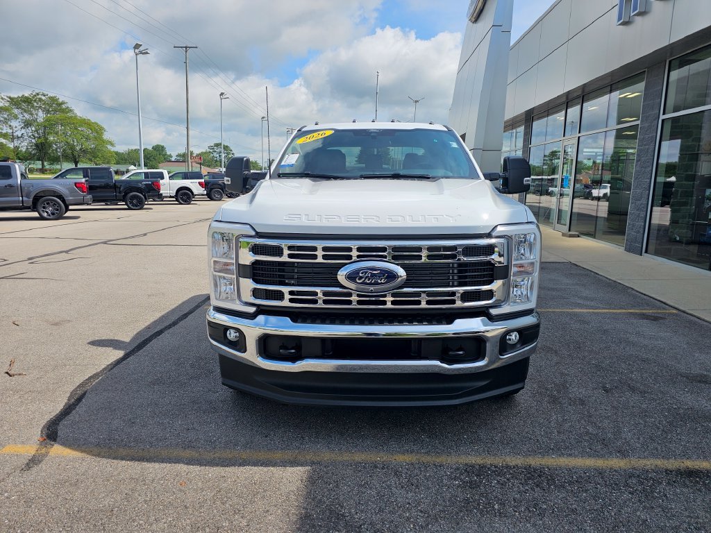 New 2026 Oxford White Ford F-250® XLT image 26