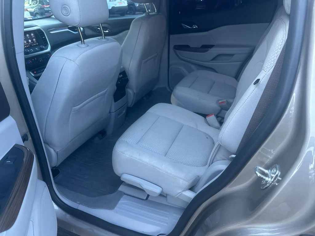 Used 2023 Gray GMC SLE image 18