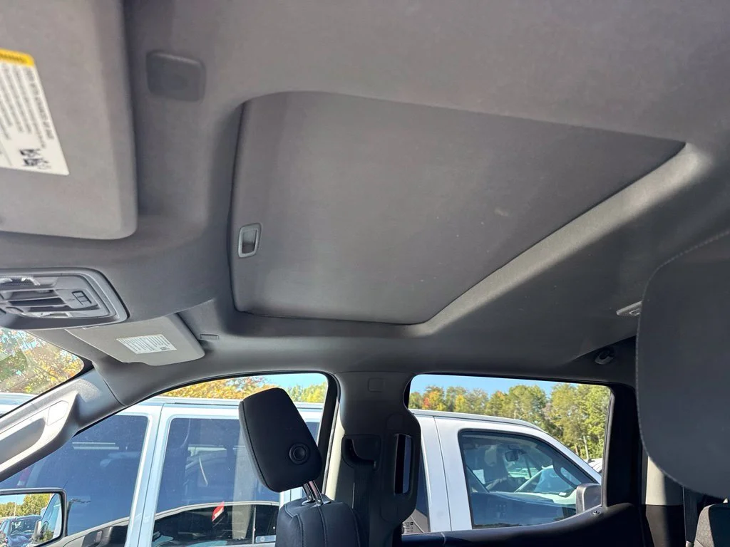 Used 2021  GMC Elevation image 4