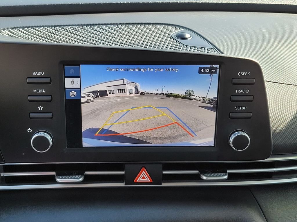 Used 2025 White Hyundai SE image 18
