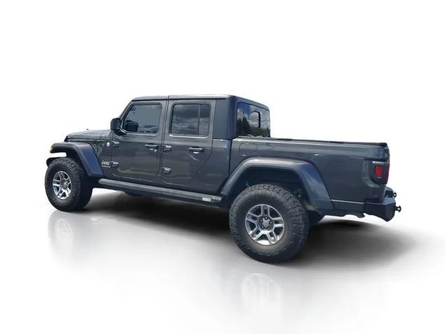 Used 2021 Granite Crystal Metallic Clearcoat Jeep Overland image 4