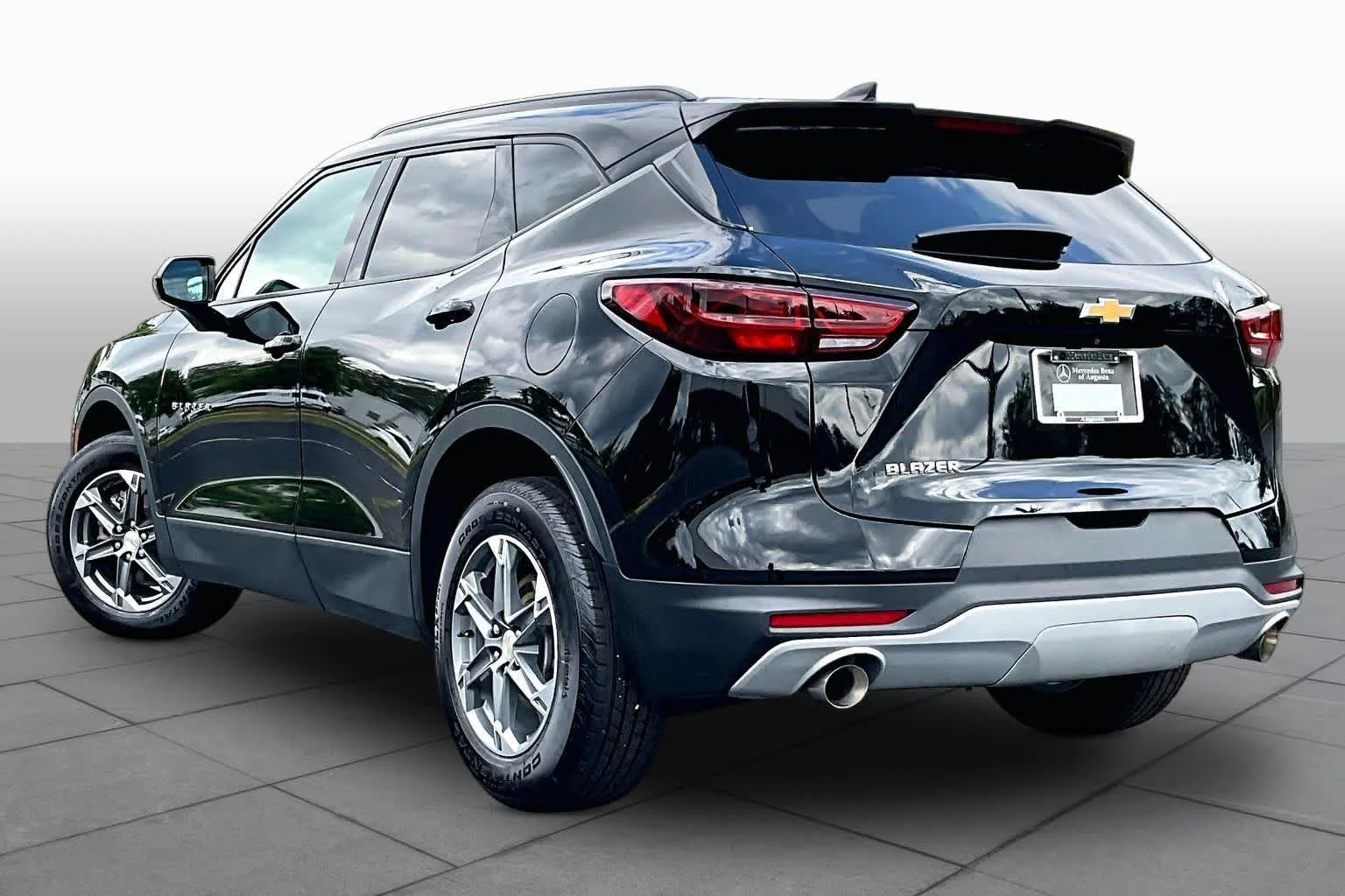 Used 2023 Black Chevrolet LT image 12