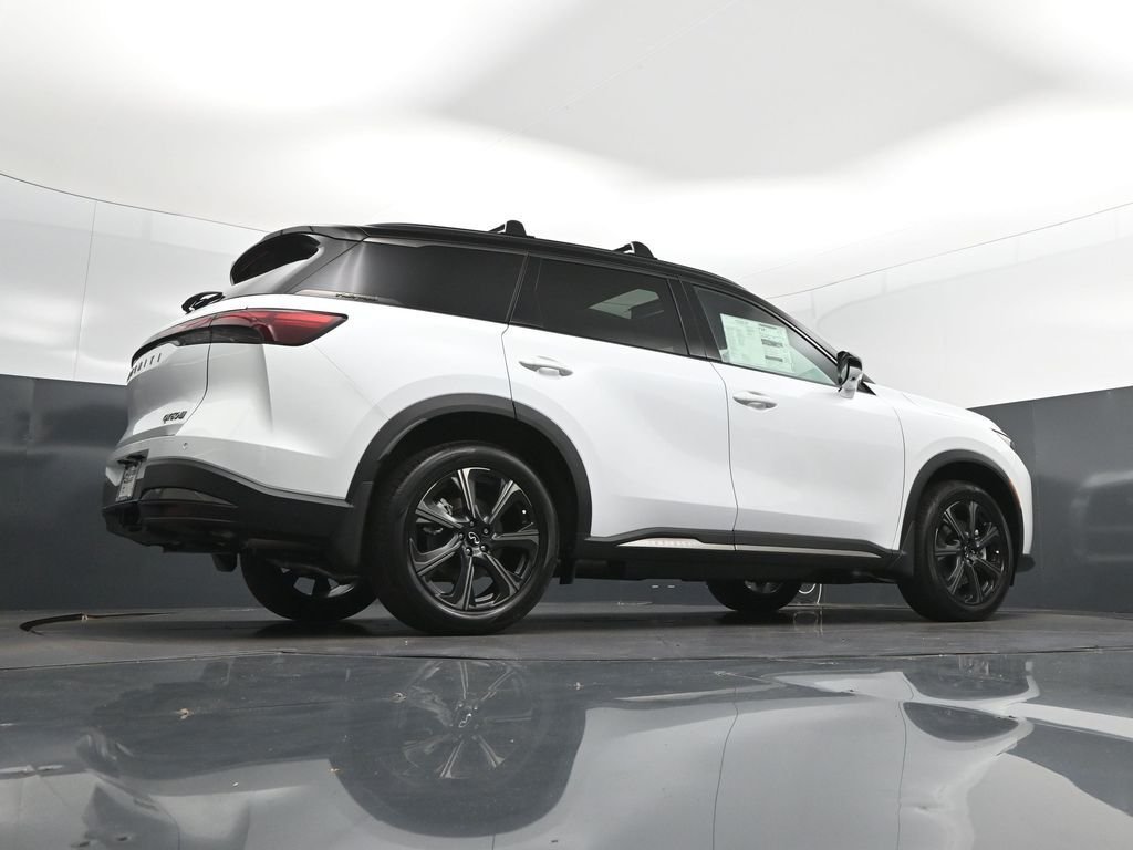 New 2027 2T RAD WHT INFINITI Autograph AWD image 43