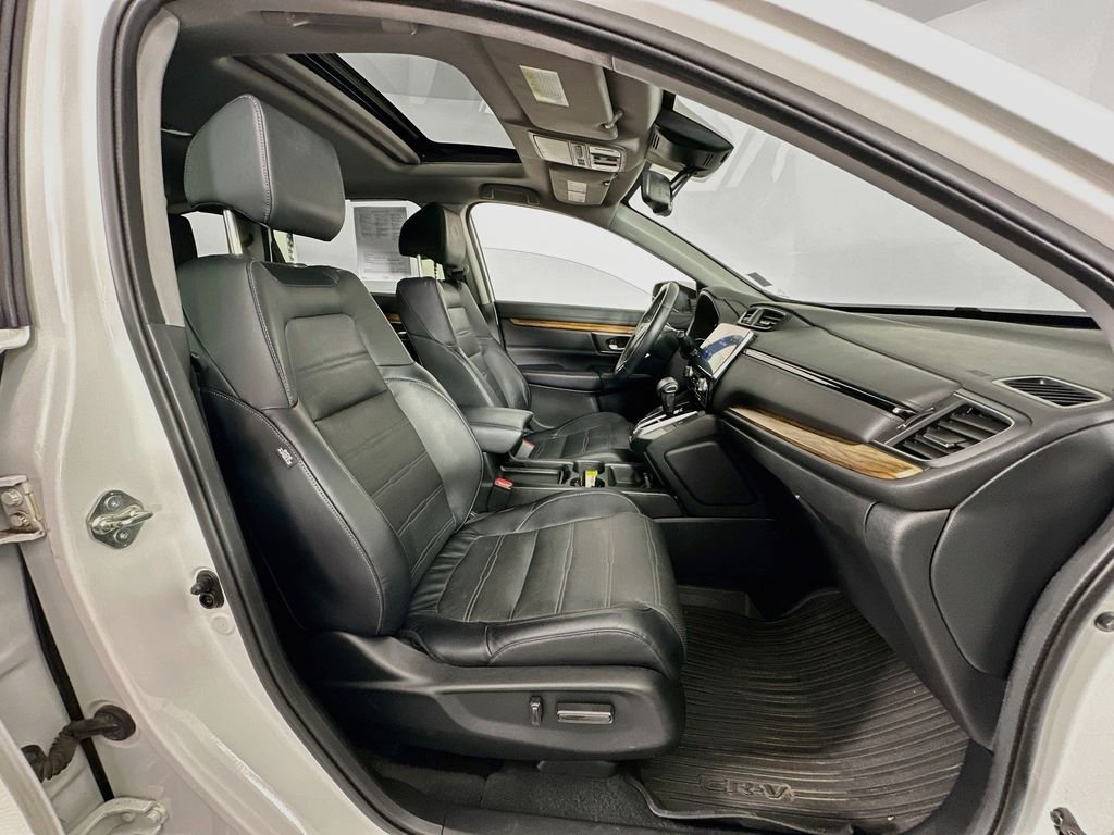 Used 2017  Honda EX-L image 29