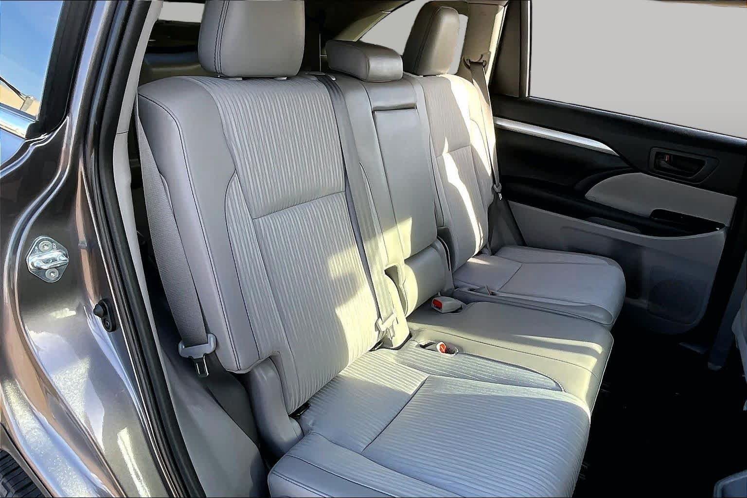 Used 2019 Predawn Gray Mica Toyota LE Plus image 18