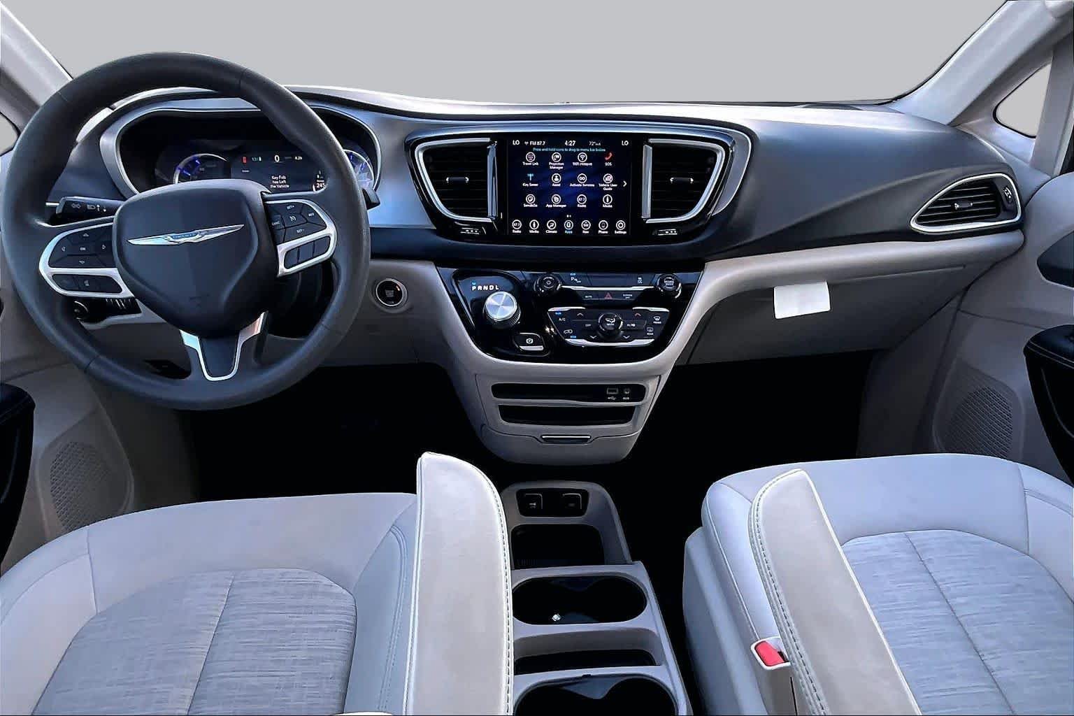 Used 2018 Brilliant Black Crystal Pearlcoat Chrysler Hybrid Touring Plus image 16