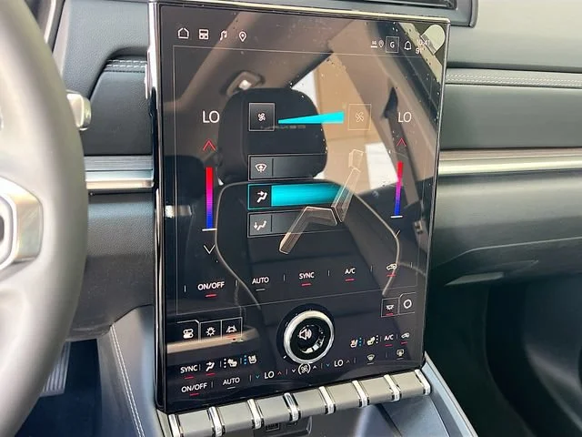 2027 GMC Terrain Denali - Photo 11