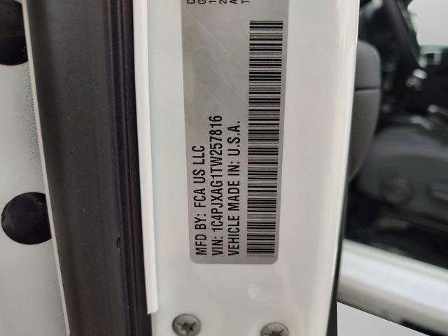 New 2026 Bright White Clear-Coat Exterior Paint Jeep Sport image 33