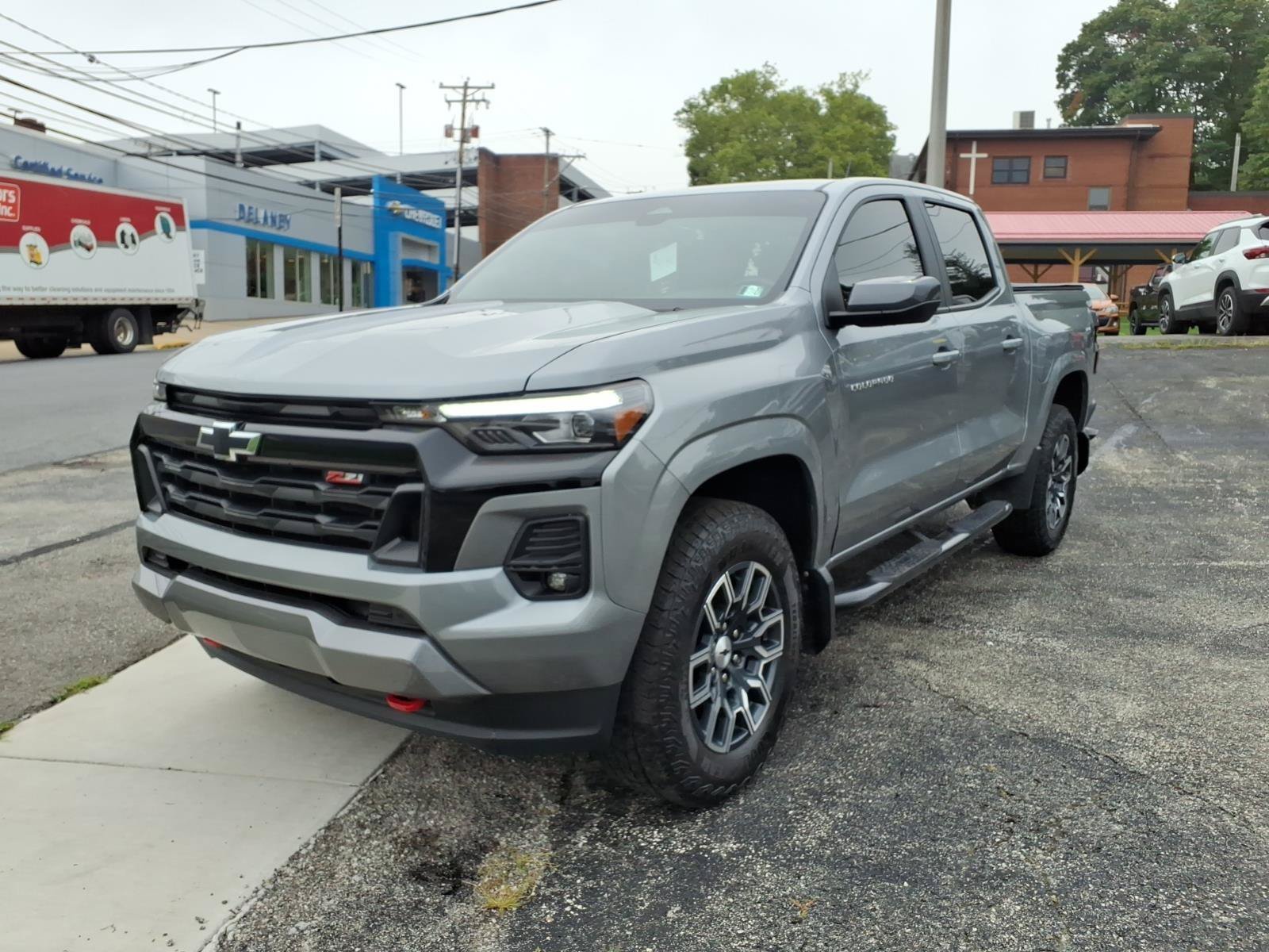 Used 2025 Sterling Gray Metallic Chevrolet 4WD Z71 image 8