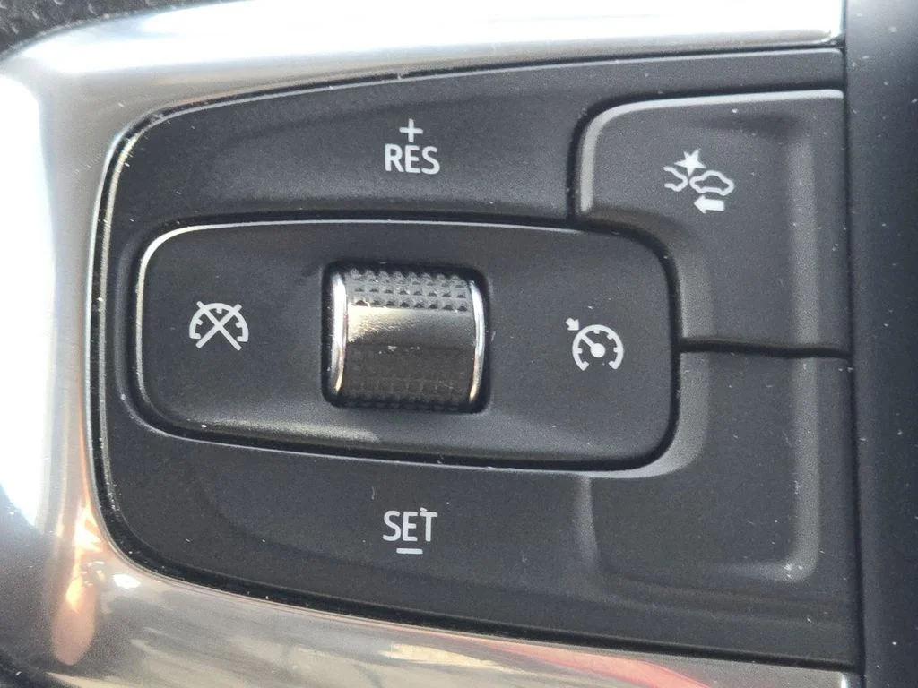 Used 2024 Black Chevrolet LT image 31
