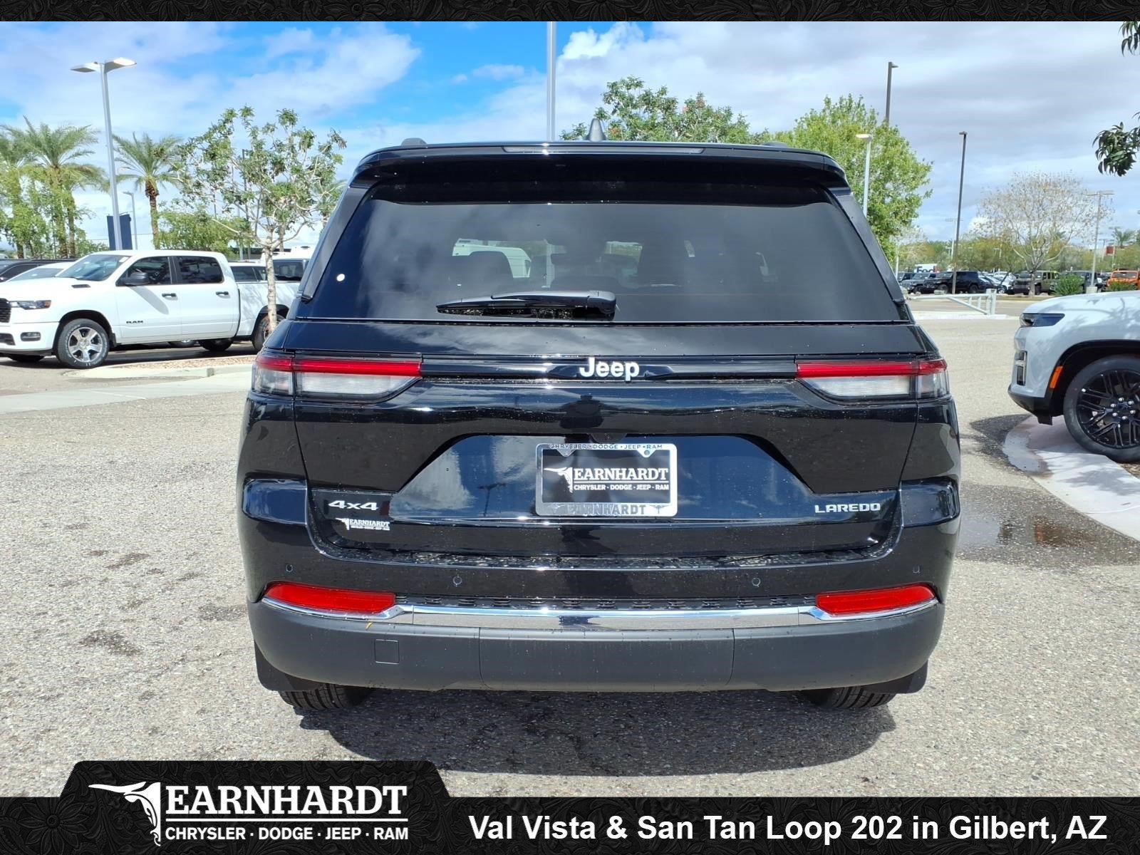 New 2027 High-Gloss Black Paint Jeep Laredo X image 5