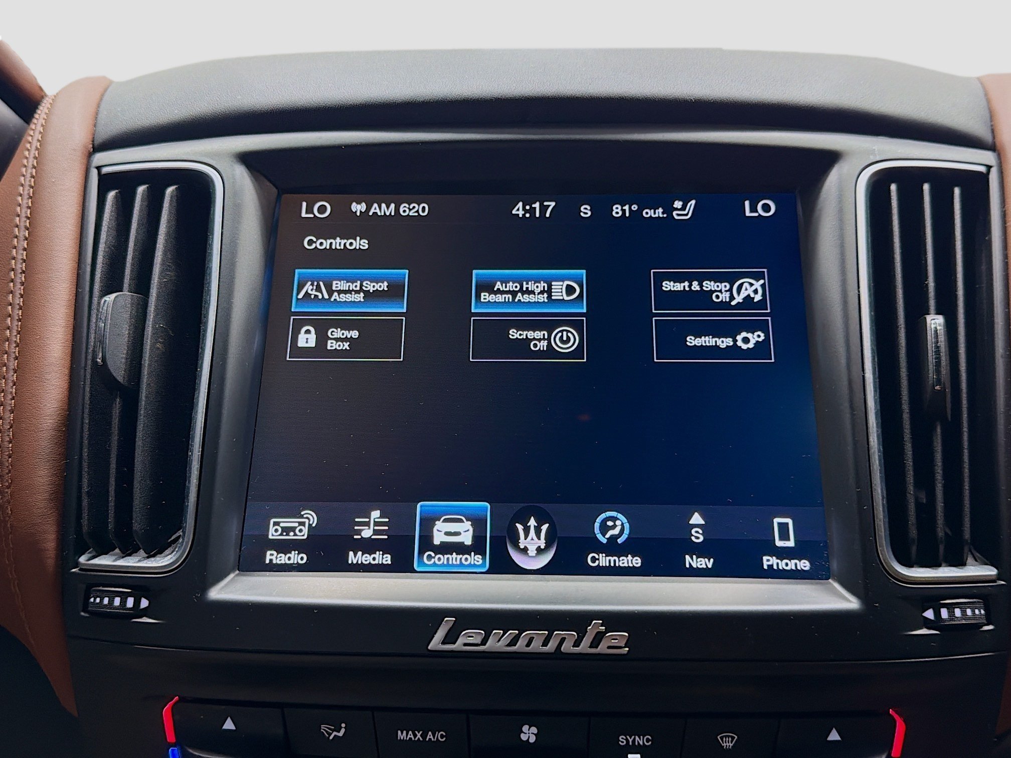 Used 2018 Gray Maserati GranLusso image 29