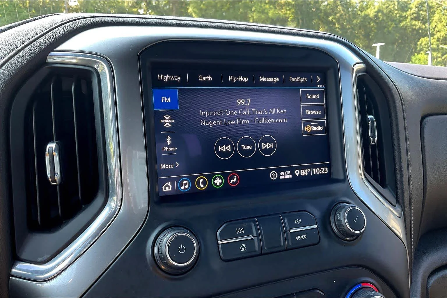Used 2020 Summit White Chevrolet LTZ image 31