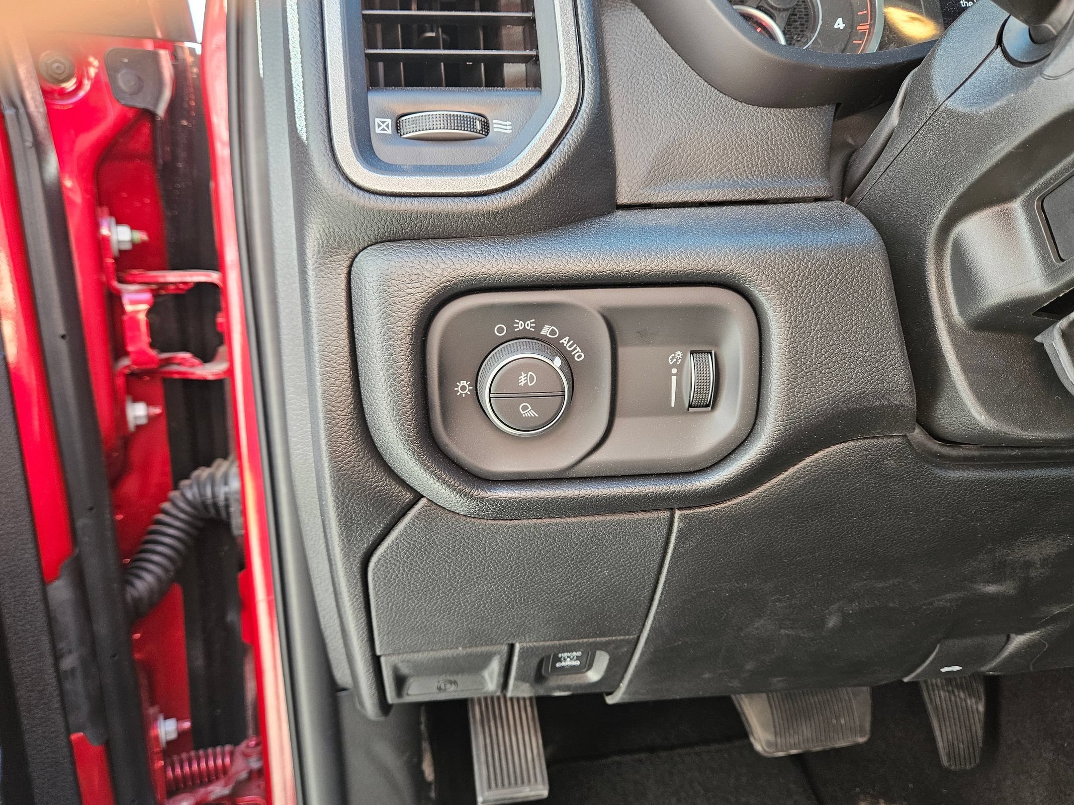 2026 RAM 2500 Tradesman - Photo 18